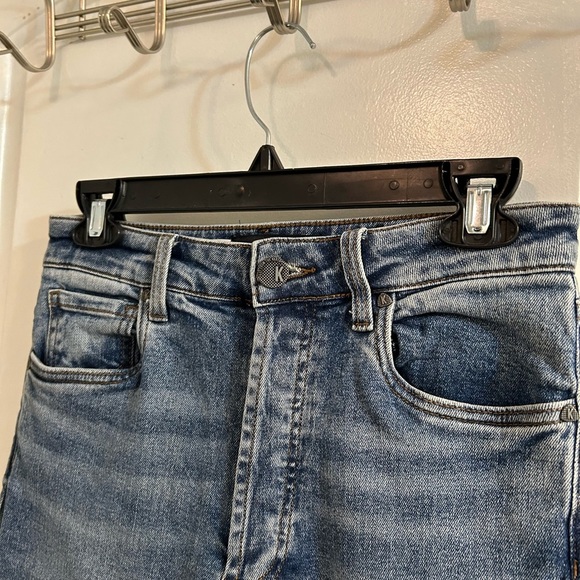 KUT from the Kloth Rosa High-Rise Ankle Straight Medium Wash Raw Hem Denim - Picture 3 of 10